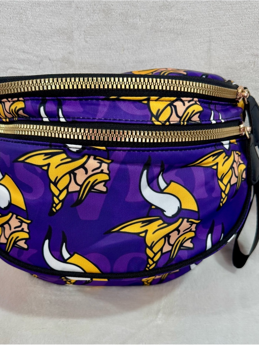 New Vikings Crossbody Bum Bag w/ long strap size inclusive